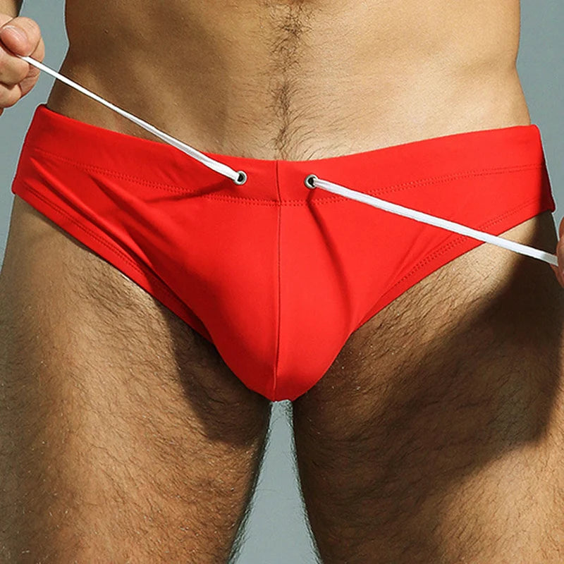 Męskie slipy kąpielowe ze sznurkiem