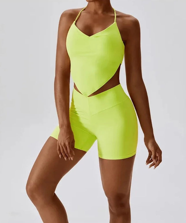 Sportowy top damski z przedłużanym przodem