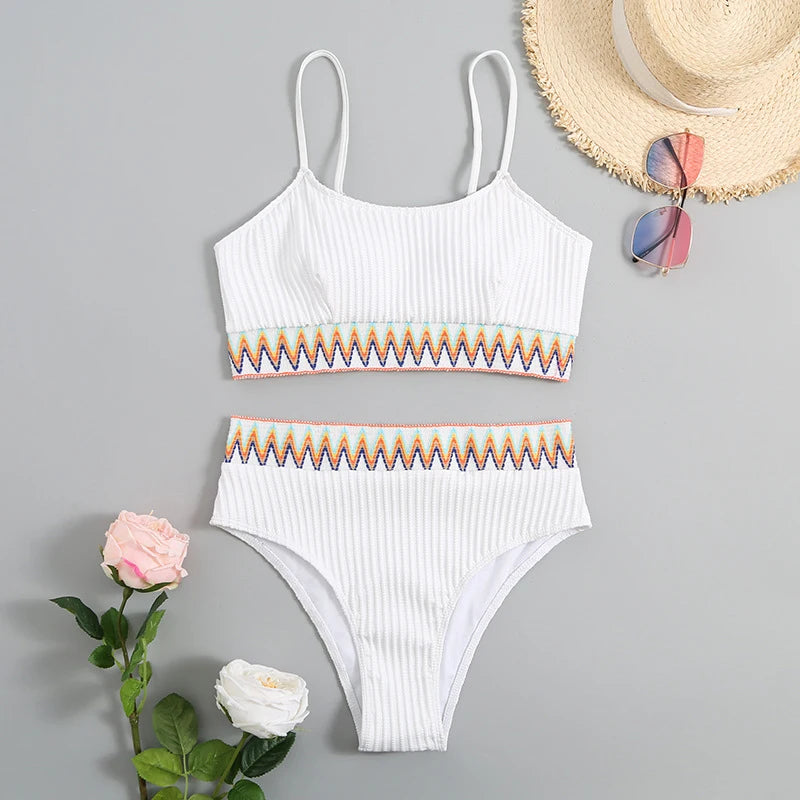 Dwuczęściowy strój kąpielowy bikini prążkowany z wysokim stanem