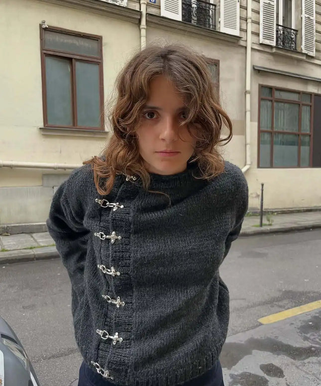 Damski sweter rozpinany w paski – marynarski styl