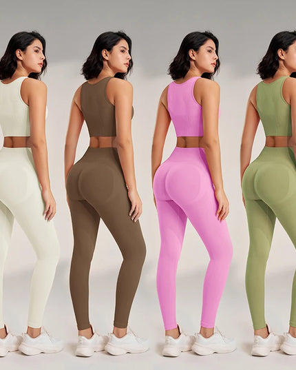 Modny bezszwowy komplet sportowy damski push-up