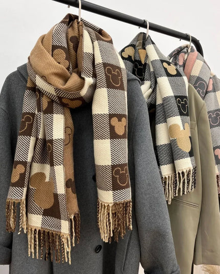 Szalik damski z postacią z bajki