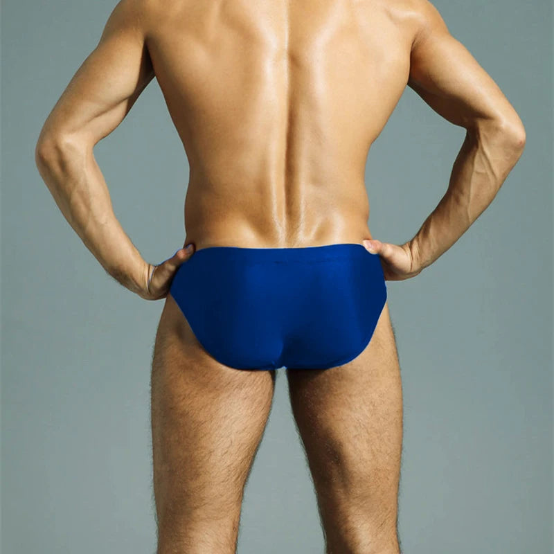 Męskie slipy kąpielowe ze sznurkiem