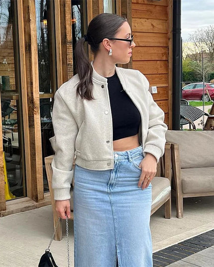 Damska kurtka bomberka - modna i elegancka kurtka przejściowa