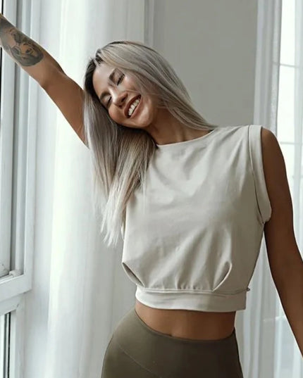 Sportowa bluza damska krótka bez rękawów