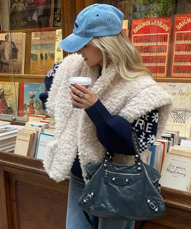 Kamizelka damska oversize ze sztucznego futra