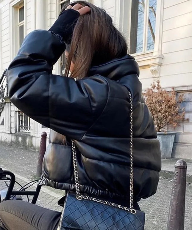 Damska kurtka zimowa z efektem sztucznej skóry