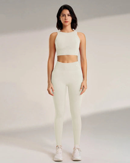 Modny bezszwowy komplet sportowy damski push-up