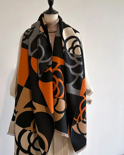 Szalik damski z motywem kwiatów