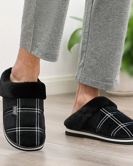 Klapki z motywem kraty i ociepleniem