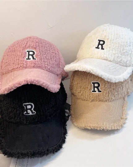 Czapka unisex z daszkiem z pluszowym wykończeniem