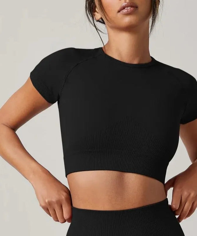 Modny damski top sportowy z krótkim rękawem