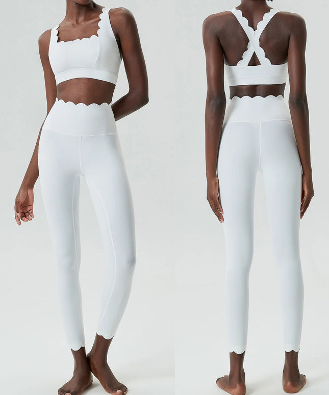 Damski komplet sportowy z falbanką – top i legginsy Super Stretch