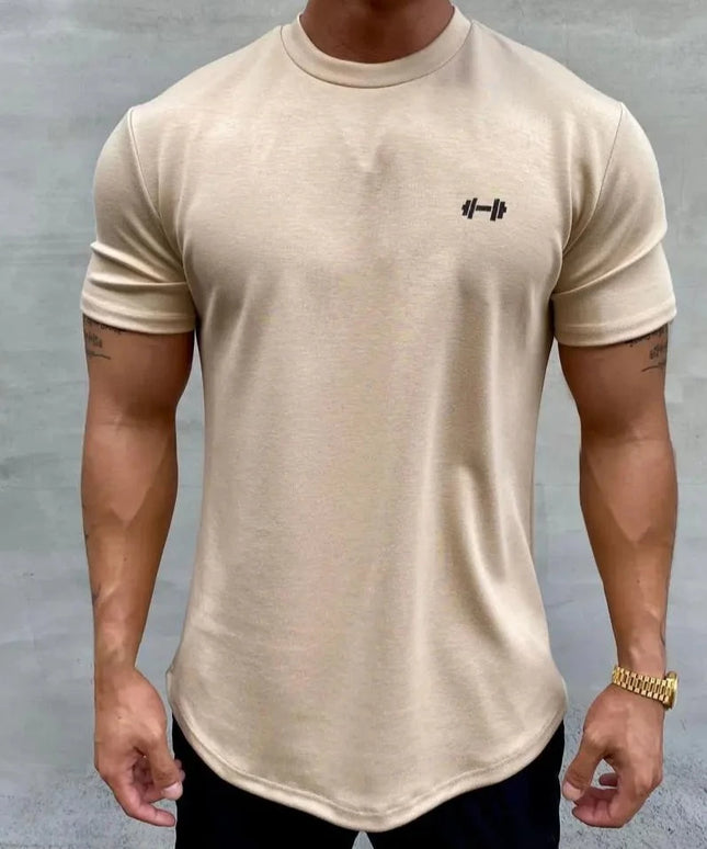 Sportowa koszulka męska w jednolitym kolorze z subtelnym nadrukiem