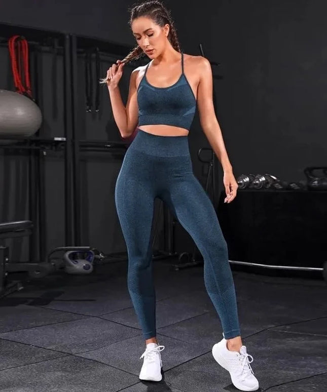 Sportowy komplet damski - legginsy push up i biustonosz ze skrzyżowanymi ramiączkami