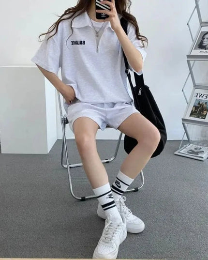 Komplet damski z t-shirtem oversize i szortami