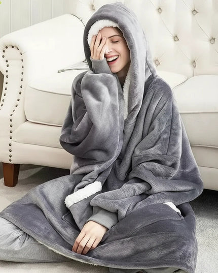 Długa kocobluza unisex z kapturem i białymi wstawkami