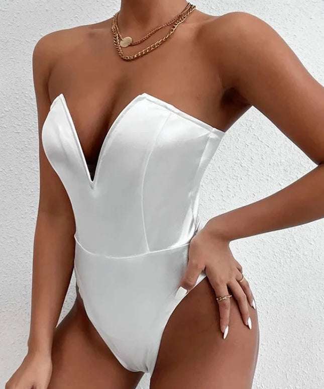 Body damskie bez ramiączek z głębokim dekoltem