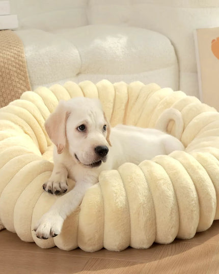 Okrągłe legowisko dla pupila – miękkie, karbowane posłanie z pluszu dla psa lub kota