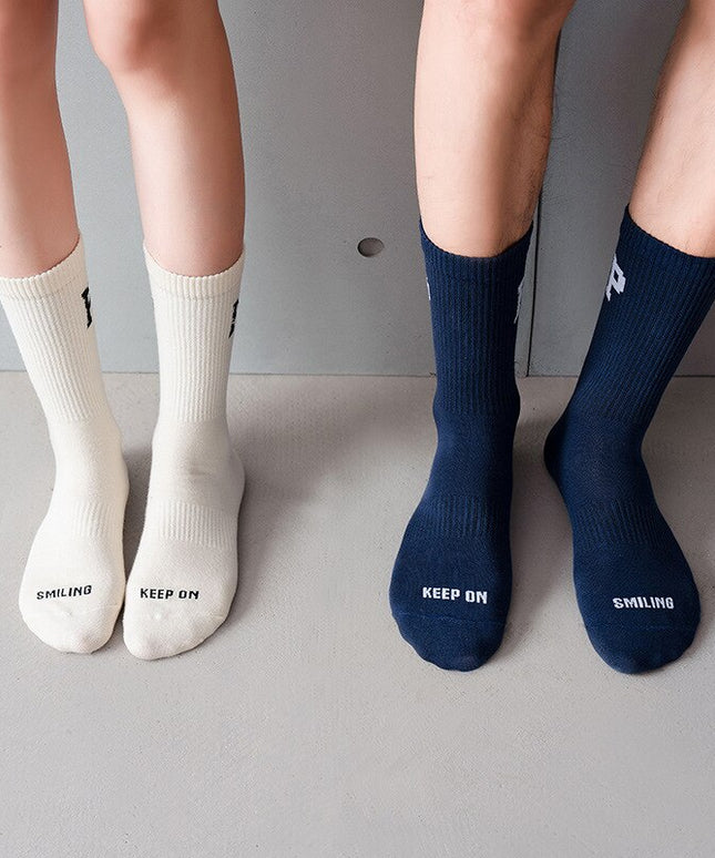 Skarpetki męskie długie z minimalistycznym nadrukiem