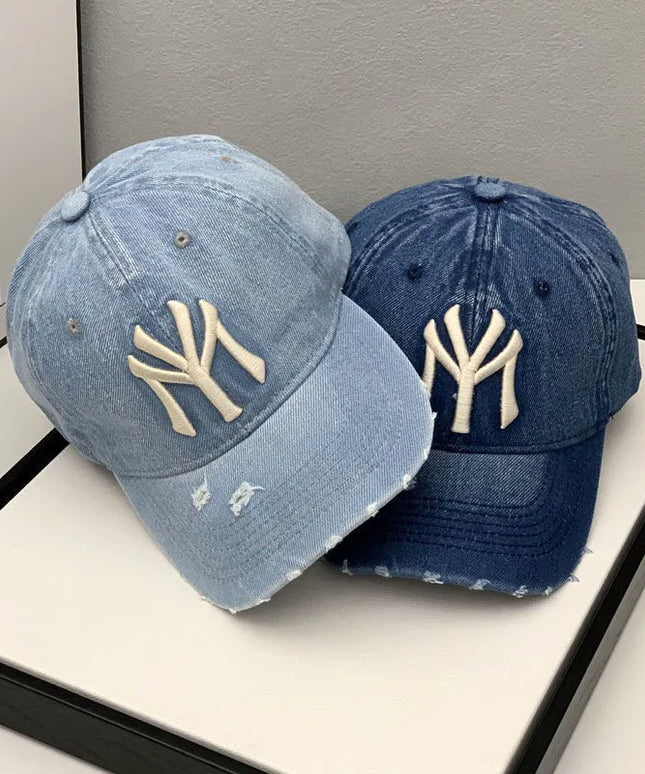 Czapka unisex z daszkiem i haftem