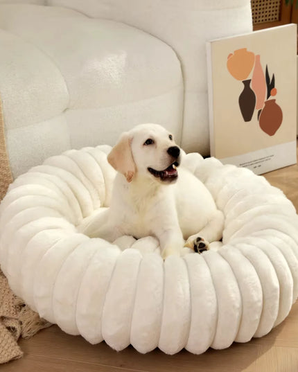 Okrągłe legowisko dla pupila – miękkie, karbowane posłanie z pluszu dla psa lub kota