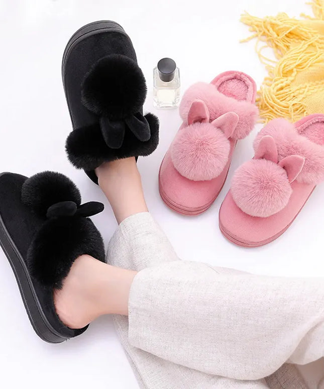 Klapki z pomponem i uszami