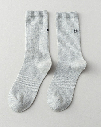 Skarpetki męskie długie z minimalistycznym nadrukiem