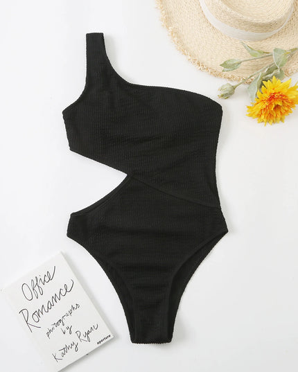 Jednoczęściowy strój kąpielowy asymetryczny z wycięciem na boku