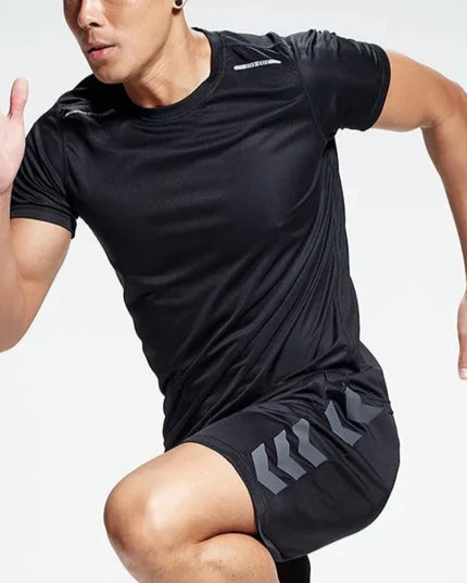 Sportowa koszulka męska z elastycznego i szybkoschnącego materiału