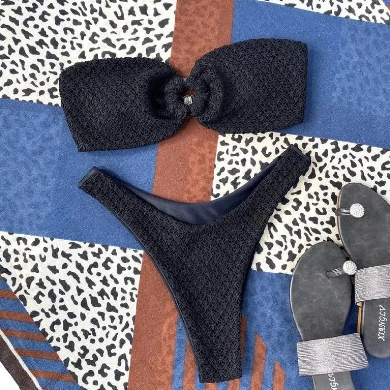 Dwuczęściowy strój kąpielowy bikini bez ramiączek z marszczonego materiału