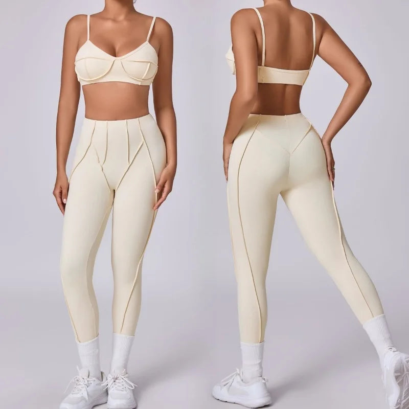 Bezszwowy komplet sportowy damski – top i legginsy z wysokim stanem