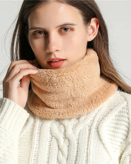 Miękki szalik damski z futrzanym podszyciem