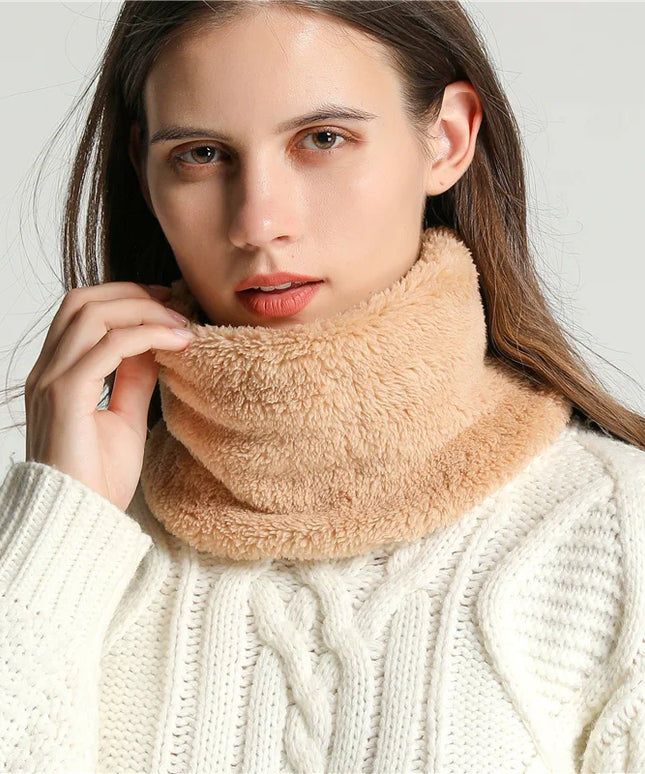 Miękki szalik damski z futrzanym podszyciem