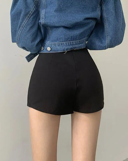 Spódnica mini ze spodenkami zapinana na suwak