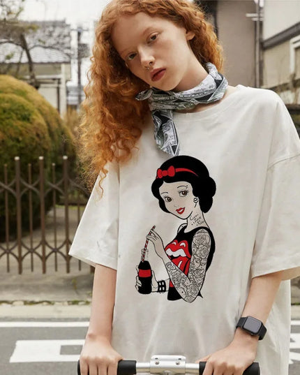 Damski T-shirt z Królewną Śnieżką w mrocznej odsłonie