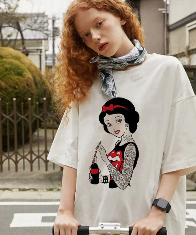 Damski T-shirt z Królewną Śnieżką w mrocznej odsłonie