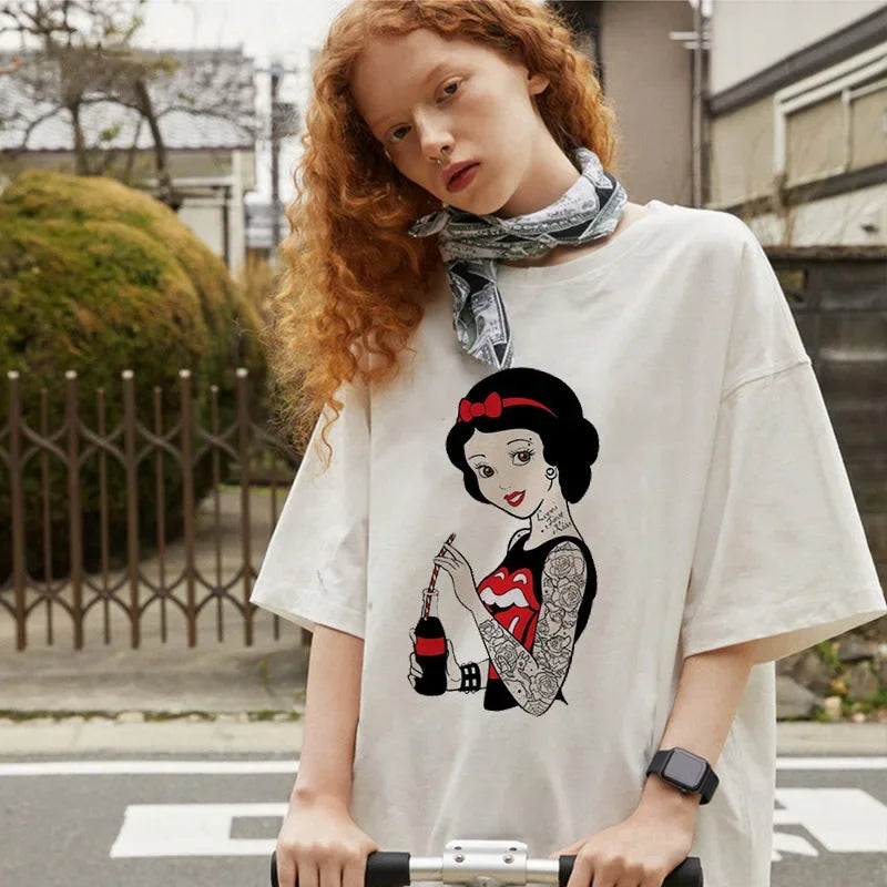 Damski T-shirt z Królewną Śnieżką w mrocznej odsłonie