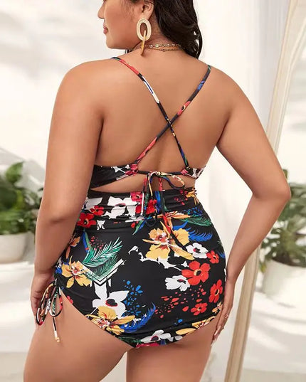 Jednoczęściowy strój kąpielowy plus size z wycięciem