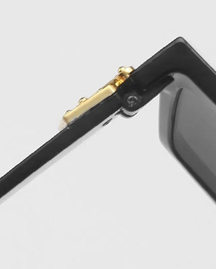 Męskie okulary przeciwsłoneczne kwadratowe ze złotą ozdobą