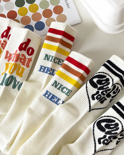 Skarpetki damskie za kostkę w kolorowe wzory