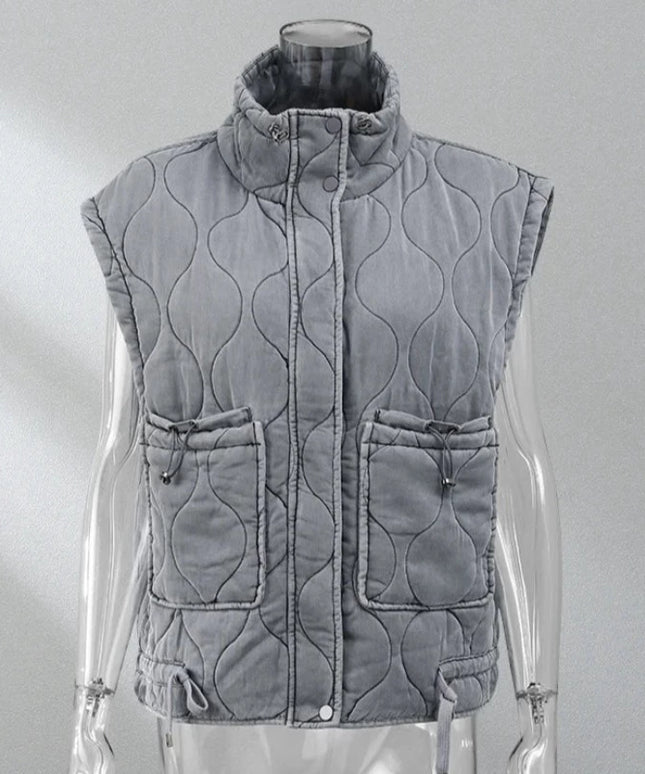 Kamizelka damska z przeszyciami i ściągaczem