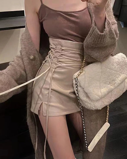 Spódnica mini skórzana z wysokim stanem i wiązanym pasem
