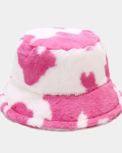 Czapka damska z motywem krowich łat