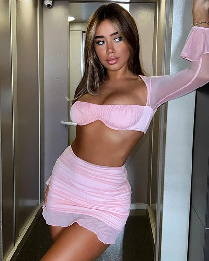 Elegancki komplet damski z topem i spódniczką mini