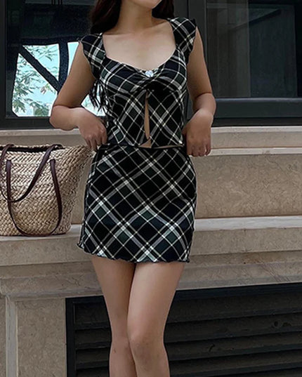 Komplet damski w kratę ze spódnicą mini