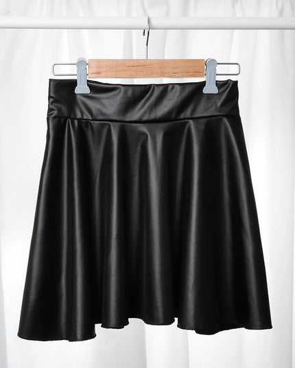 Spódnica mini trapezowa ze sztucznej skóry