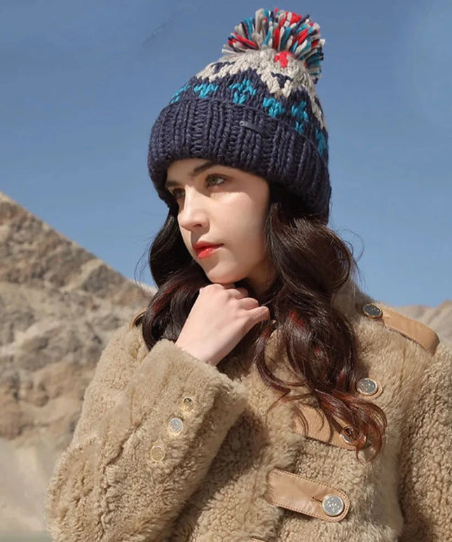 Czapka damska zimowa z pomponem