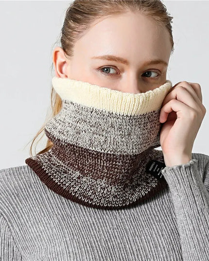 Szalik damski kolorowy typu komin