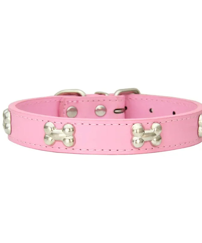 Skórzana obroża dla psa z ozdobami w kształcie kostek